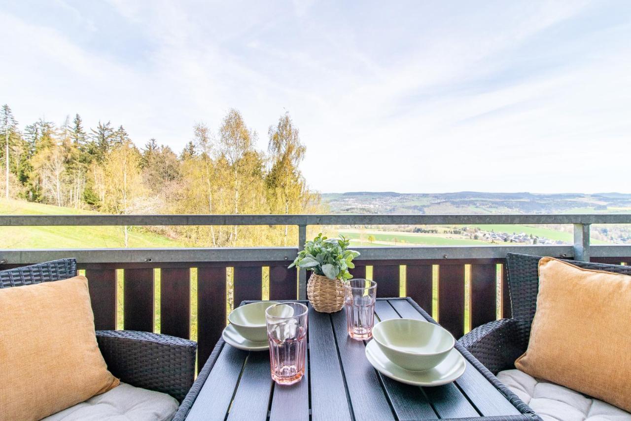 Apartment Bergwiese I Balkon I Aufzug I Stellplatz Schwarzenberg  Buitenkant foto
